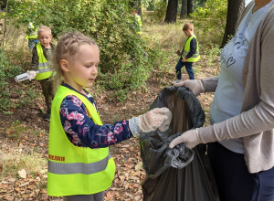 Sprzątanie świata pod hasłem "Myślę, więc nie śmiecę"